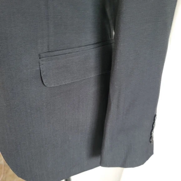 JF J. Ferrar black small check 2 piece slim fit suit pant and jacket 36R